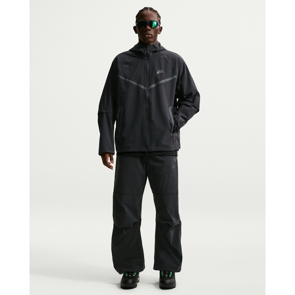 Nike Tech Woven Jacket - Picture 2 of 11